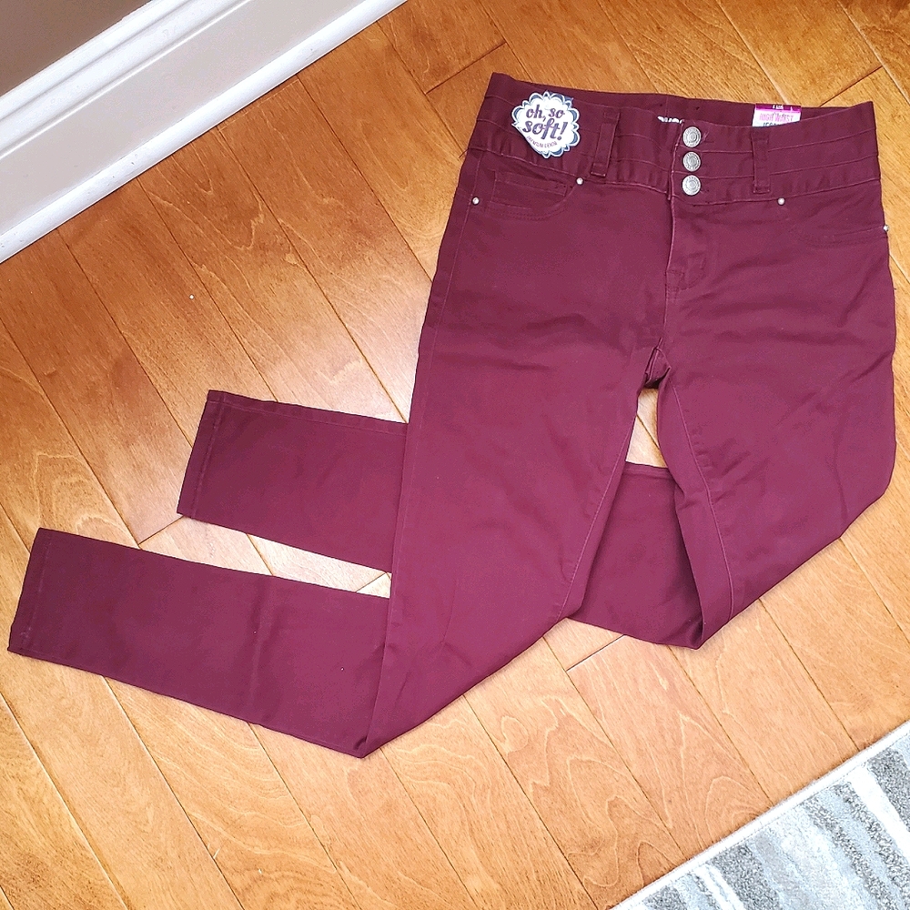 NWT🔥High Waisted Plum Jeggings